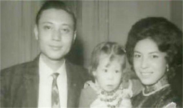 蒋介石长孙瘫痪在床19年，智力退化至五岁，蒋经国：爸爸对不起你