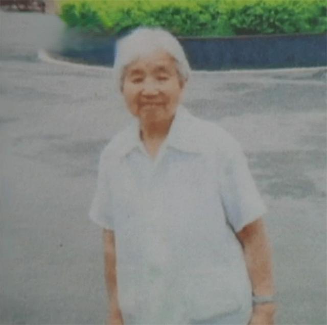 千万富婆与保姆的反转人生：富婆凄凉落魄，保姆却买豪车住豪宅
