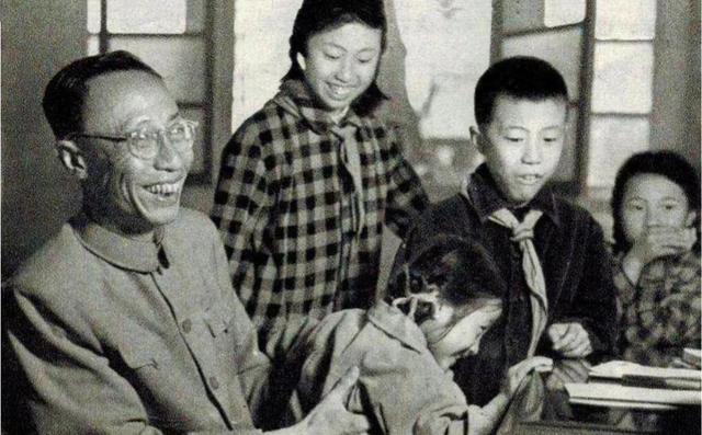 第四期：30张被大多数60后遗忘的珍贵老照片，你还记得它们吗？