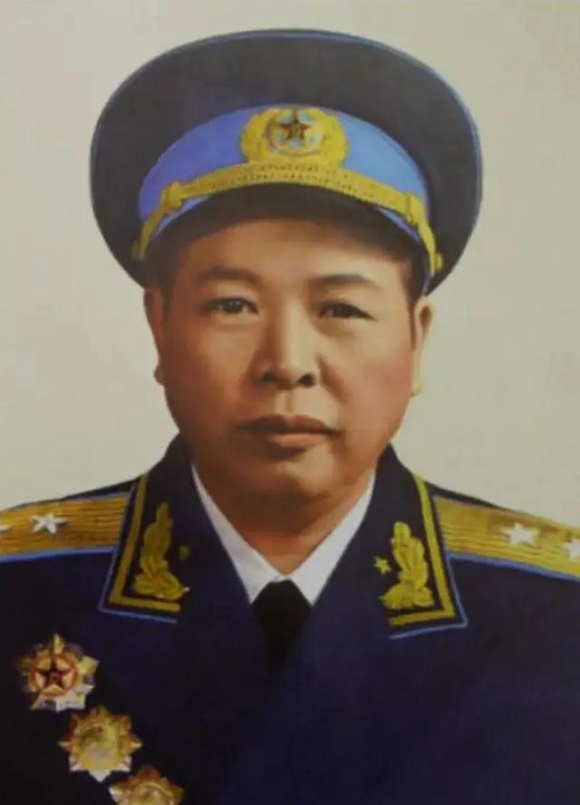 1955年首次授衔，177名中将时任职务简述，附各自戎装照片