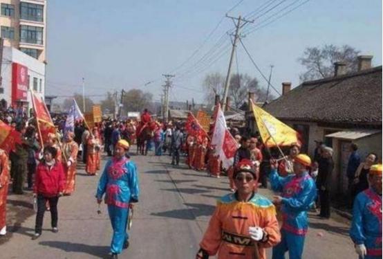 八旗子弟今何在？和珅后人在黑龙江种地，现在仍保留先祖传统