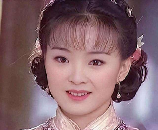 豪门阔太难当，48岁王艳复出拍戏：她再也不是当年的“晴格格”
