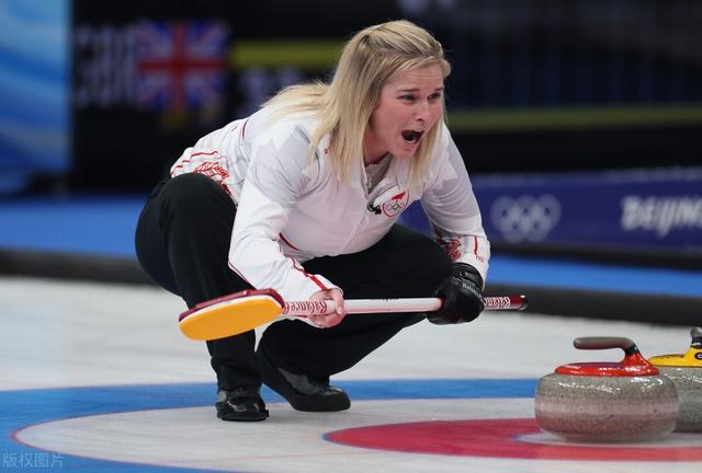 女子冰壶循环赛中国队排名第七