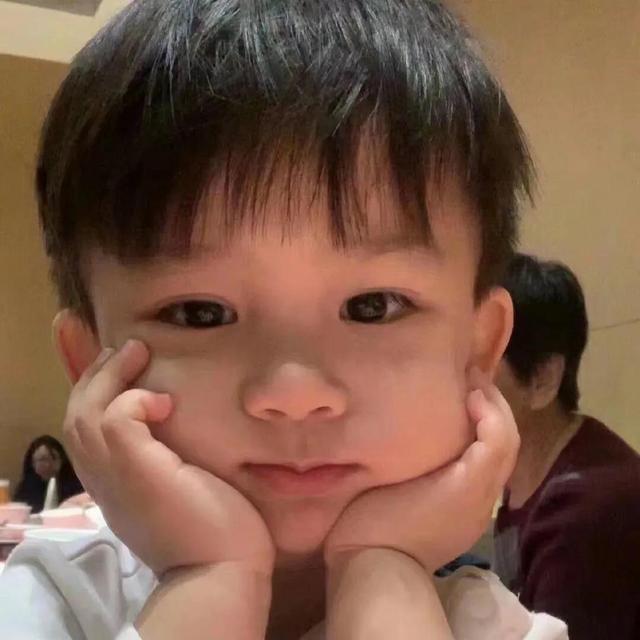 萌娃情侣头像,萌娃嘟嘴情侣头像?