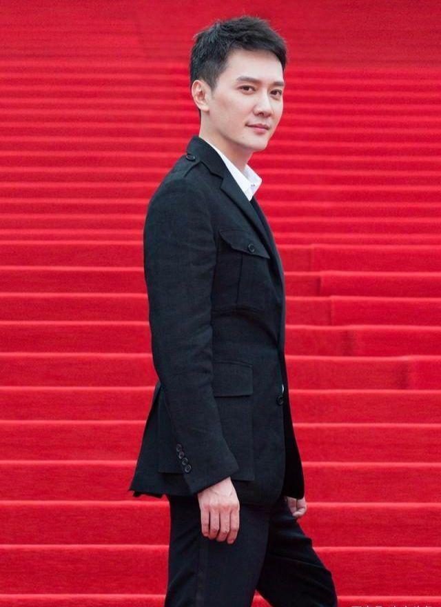 冯绍峰：与赵丽颖是模范前夫前妻，打了一些离异夫妻的脸