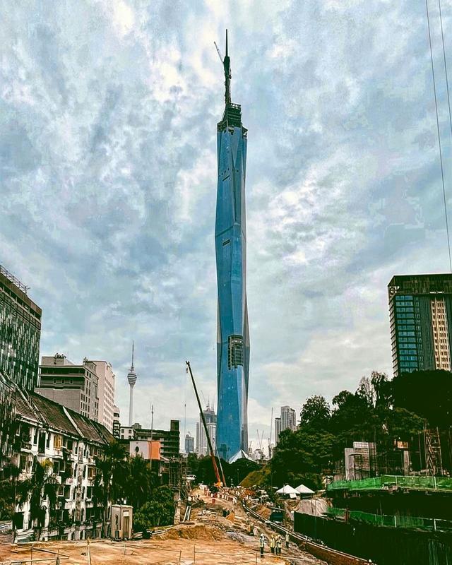 吉隆坡PNB118大廈——憑借160米高的桅杆，刷新世界第二高樓高度