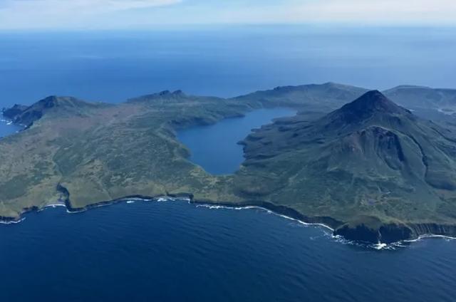 严防两面受敌，震慑日本，俄太平洋舰队精锐尽出再度横穿津轻海峡