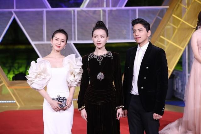 裤裙倪妮刘诗诗身高对比