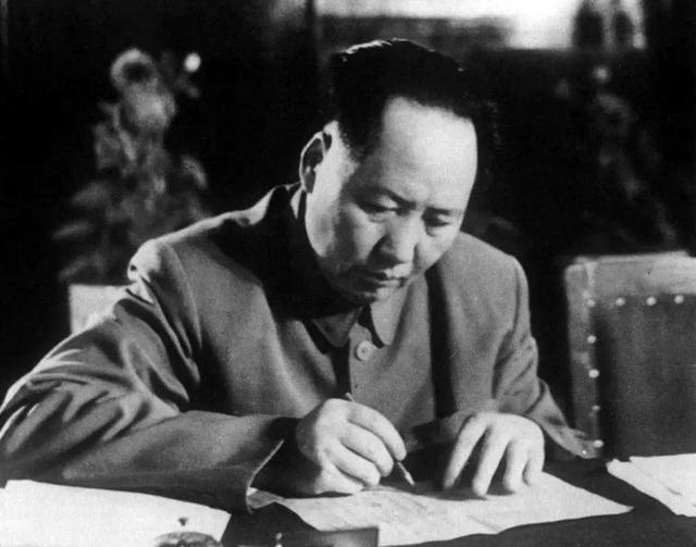 毛主席选帅出征朝鲜，4个野战军主将中，为何独独不考虑刘伯承？