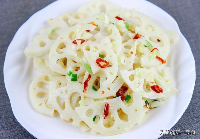 8道凉拌菜，很适合春天吃，简单一拌，5分钟上桌，开胃解腻，真香