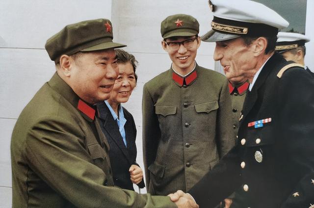 三位总参谋长同框，都是打出来的铁血上将，后辈超过前辈