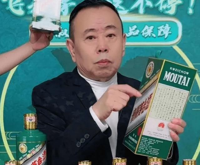 辟谣虚假宣传卖酒后，潘长江晒出落魄伤感视频，疑似出现抑郁症状