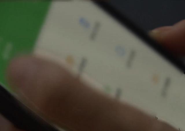 四川男子想要买房，竟发现妻子把百万积蓄转给网友：简直太无脑了