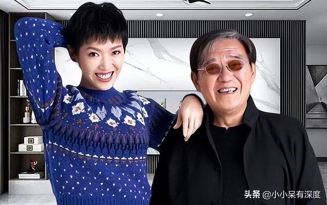 老戏骨李立群的隔离生活，与妻子照片，头发花白互相依偎恩爱十足