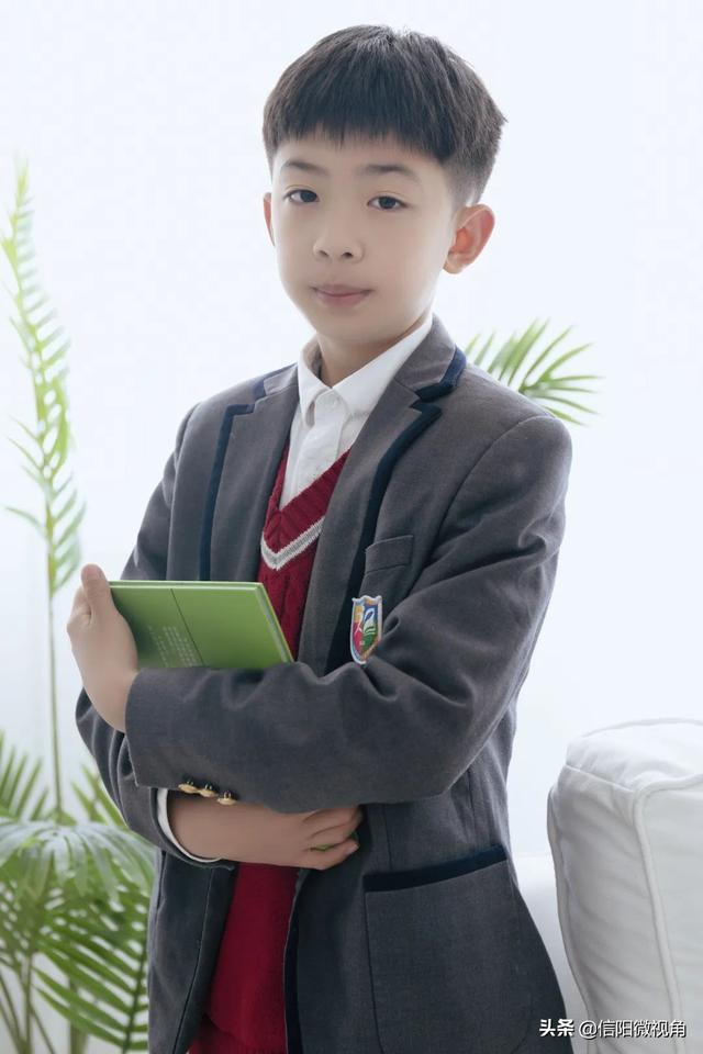 信阳市羊山外国语小学东校区：春光正好，听书香与少年的故事