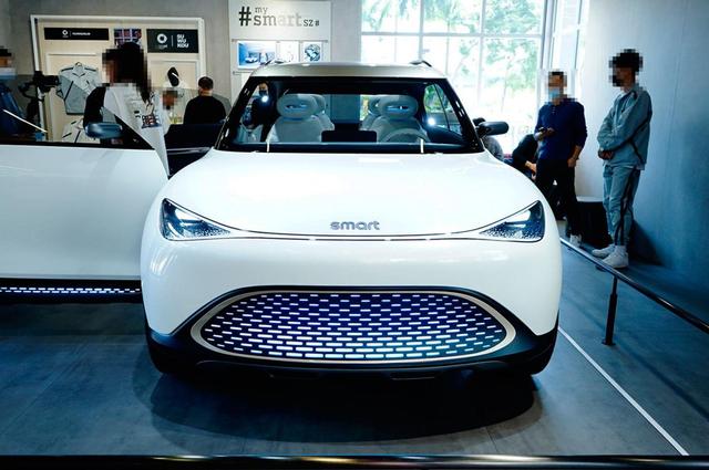 前卫灯光秀 加入轻奢感 Smart精灵#1概念车实拍简评