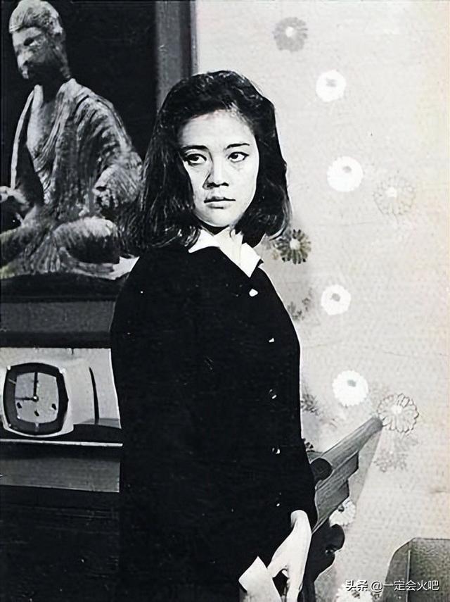 �й�����������(�̻�����Ȧ��Щ�����Ů���ǣ�����ϼ68�꣬���ǻ��������������)