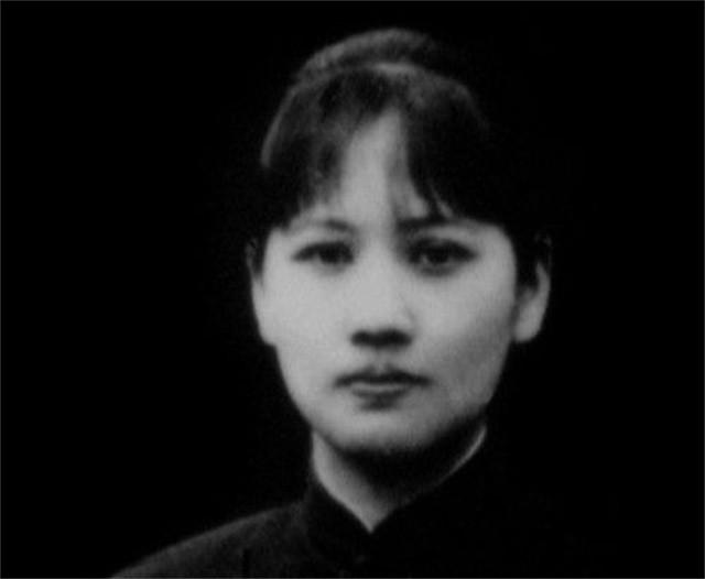隋永清：宋庆龄晚年溺爱的养女，曾经开门一推，让宋庆龄摔倒在地