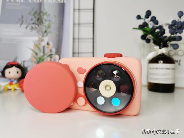 小糖智能玩具相机，用相机记录童年妙思