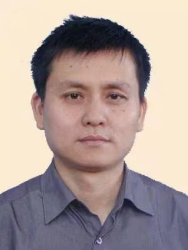 张文宏从万人追捧到被人唾骂，现实处境令人心疼：人生高处不胜寒