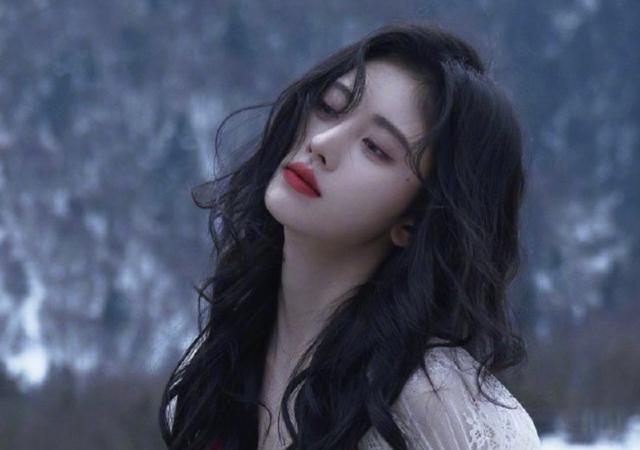 鞠婧祎今年多少岁了（鞠婧祎今年多少岁了是什么星座）