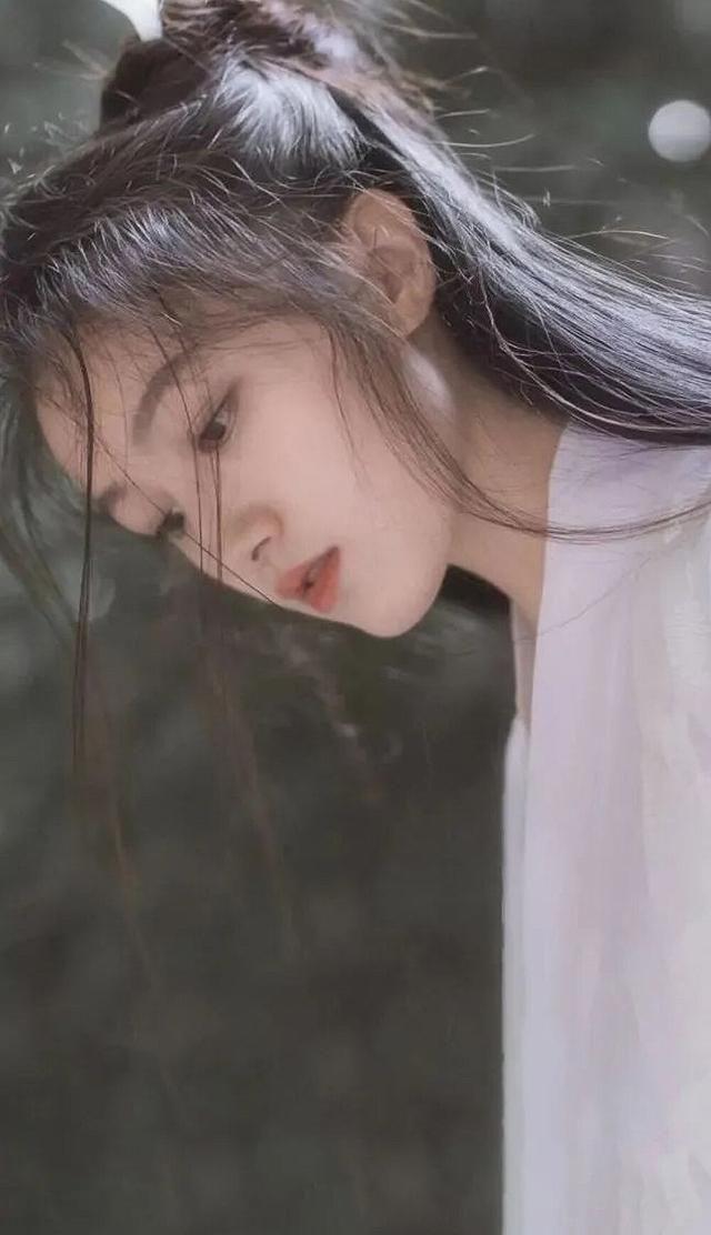 6首著名爱情诗词赏读，篇篇经典，打动人心