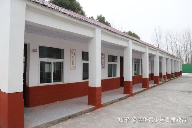 叛逆孩子素质教育学校怎么样(叛逆小孩教育学校怎么样)(图2)