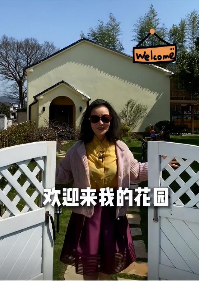 雪瑞姑姑：“冻龄奶奶”走红网络，抖音第一富婆，62岁活成18模样