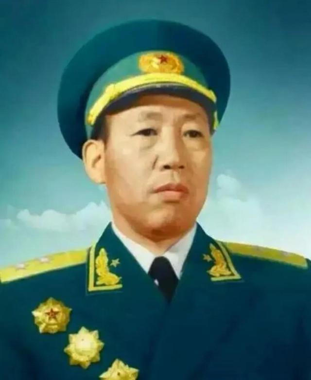 1955年首次授衔，177名中将时任职务简述，附各自戎装照片
