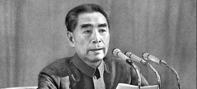 周总理病逝，秘书问毛主席是否参加追悼会，毛主席：我也走不动了