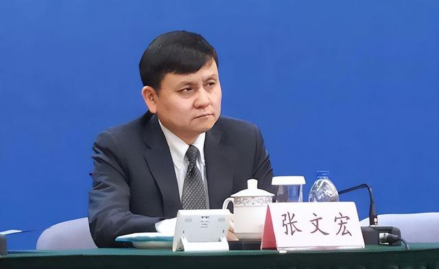 你不必怀疑上海，也不必迷信张文宏