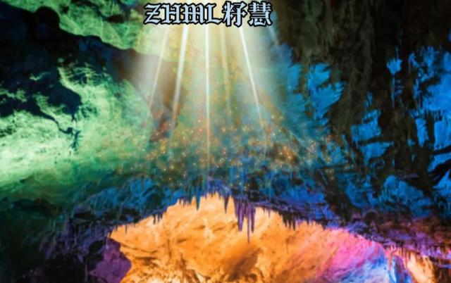 遼甯北溪有座神秘的九曲銀河天然水洞，是世界最長的地下暗河