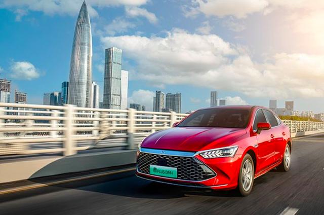 自主三强变五强：长安跌倒，上汽、比亚迪吃饱？丨车壹条