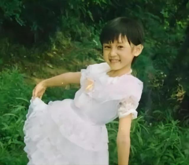 王子文：游离了3个男人后，决定未婚生子，35岁带儿子潇洒生活