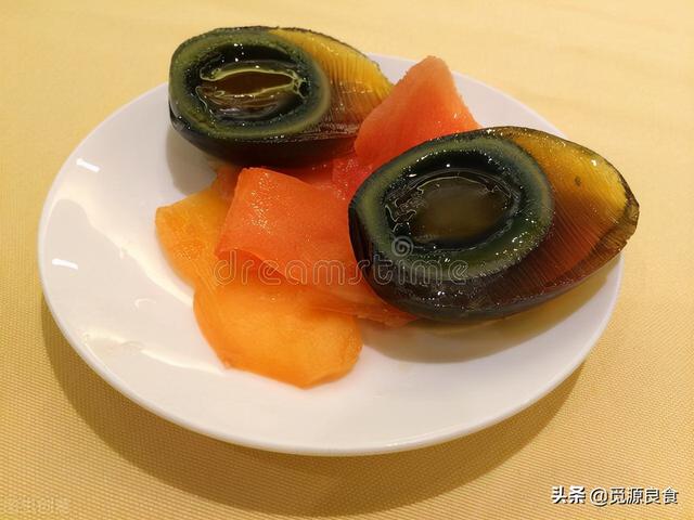 皮蛋这种美食有没有“毒”，吃了会危害健康吗？爱吃皮蛋的来看看