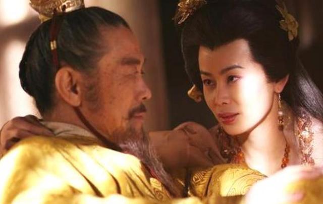 李世民打了胜仗，皇帝李渊派妃子慰问，埋下杀兄夺位的导火索