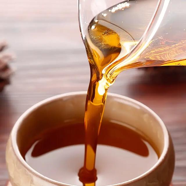 大豆油危害最大？花生油、菜籽油、橄榄油、玉米油，哪种更健康？