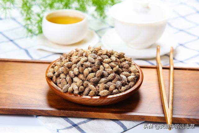肺开窍于鼻，在液为涕，在志为悲，郁郁寡欢伤的不只是肝，还伤肺