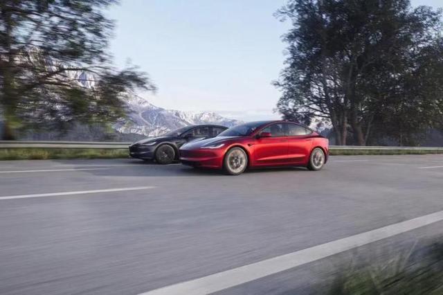 特斯拉：Model 3后驱版下调15500元，Model Y后驱版下调7500元