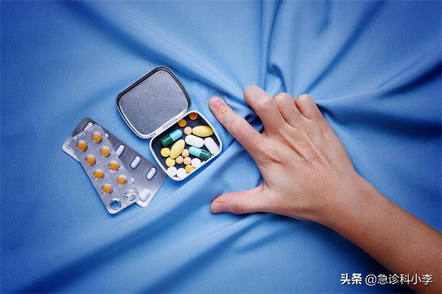 胳膊上好多小红点