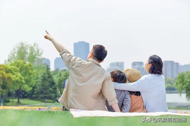 我才二十多歲，怎么就得了乳腺癌？