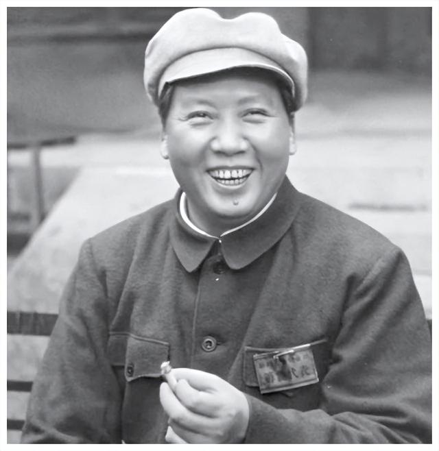 中央决定修缮蒋氏故居，蒋经国知道后，做出了什么决定？