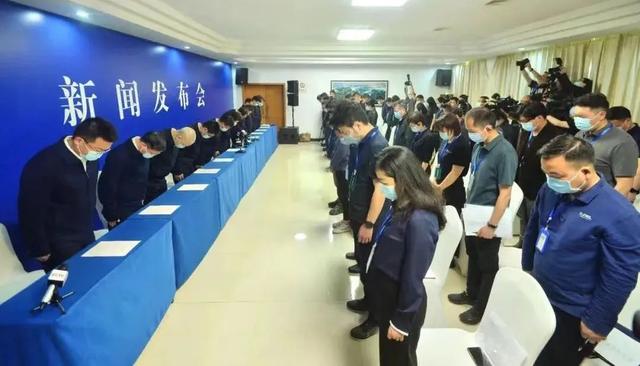 郑州通报新增33个病例活动轨迹/金水管城惠济中牟郑东登封部分区域实行分类管理/郑州11个县市区核酸检测
