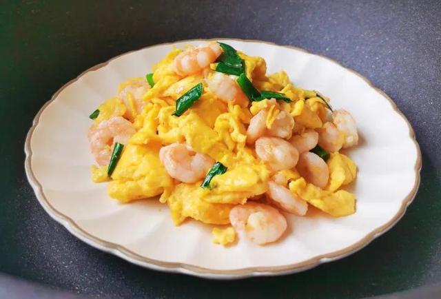 建议中老年人：退休后不管有钱没钱，4样食物要多吃，常吃少生病