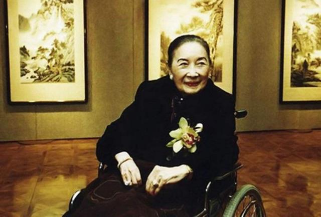 75年蒋介石去世后，宋美龄晚年在美国靠什么生活？说出来你别不信
