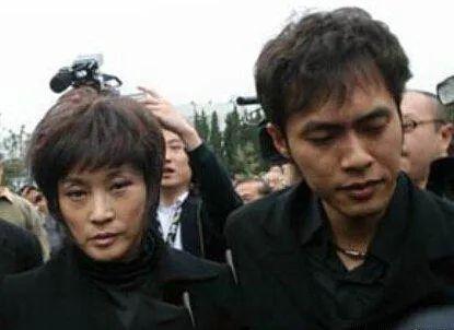 邓伦，你到底坑了多少人？