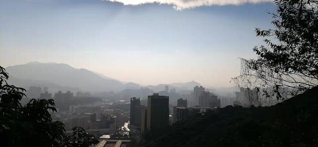 雲彩下的山城系列（三）
