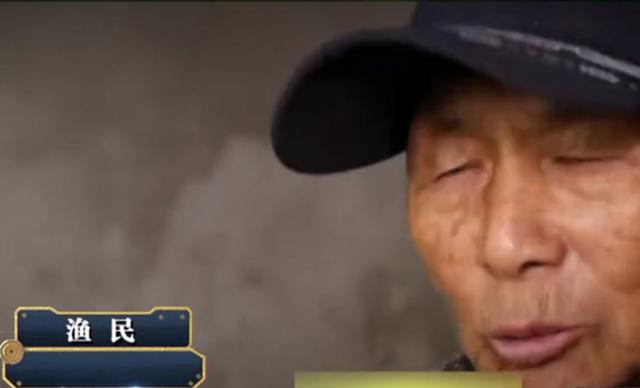 福建渔民出海打渔不慎迷失方向，不料发现一座发光小岛