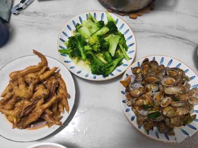 产妇产前125斤，产后维持在112斤，得益于她婆婆做的花样月子餐