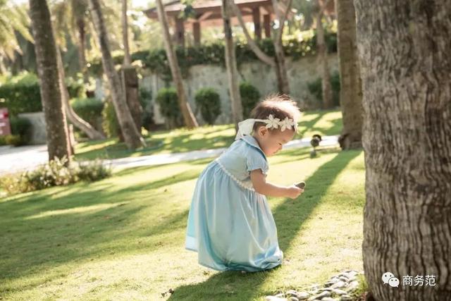 結婚四周年，我們帶女兒穿越回婚禮那一天…